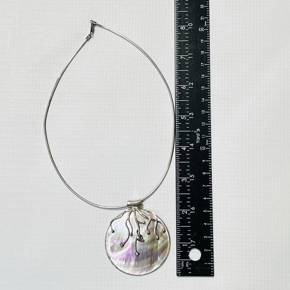 Sterling Silver 925 Round Mother of Pearl Pendant 18" Necklace - Picture 9 of 11